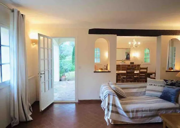 Seaview Petit Prince, Pool, Air Conditioning