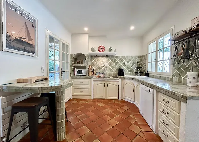 Seaview Petit Prince, Pool, Air Conditioning * Sainte-Maxime